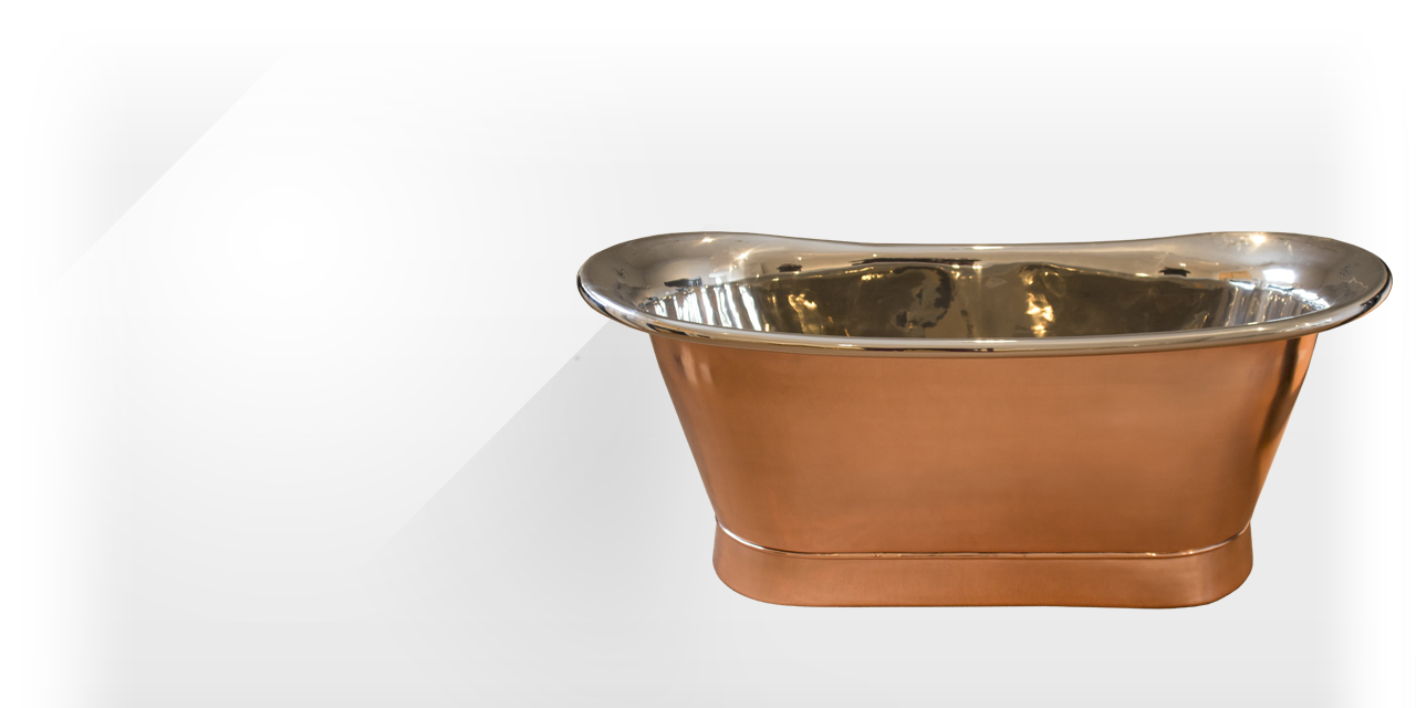 Maison & Maison, designer et créateur francais,  présente sa collection Coba de baignoire en cuivre avec interieur en chrome