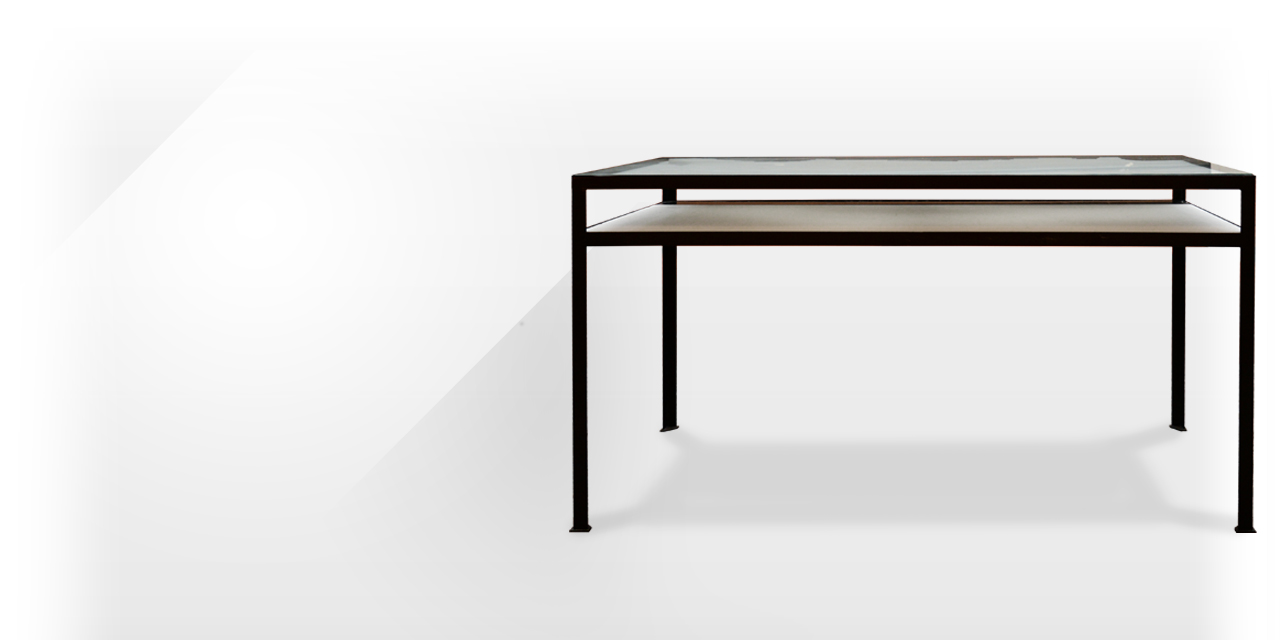 Maison & Maison, designer et créateur en marbre,  présente son bureau de la collection Geo sur le theme de la topographie : Landscape